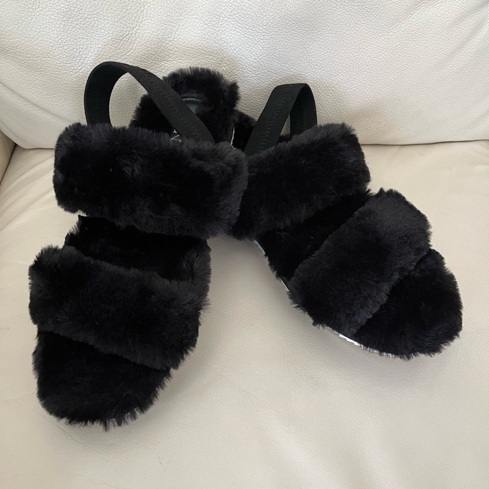 Abound Black Fuzzy Women's Slippers